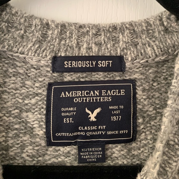AEO Sweater - Picture 2 of 2